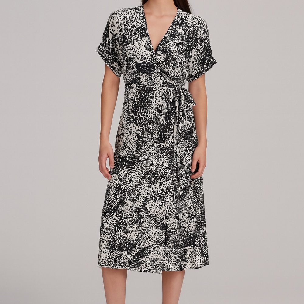 Diane Von Furstenberg Black and White Midi Dress